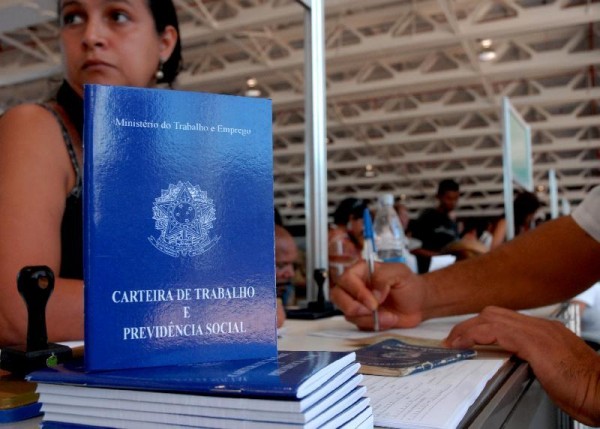 As mulheres são atualmente maioria entre os desempregados na região metropolitana de São Paulo. Entre 1985 e 2013, elas passaram 48,8% do total para 52,7%, segundo estudo divulgado nesta quarta-feira pela Fundação Sistema Estadual de Análise de Dados (Seade).
