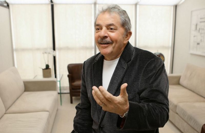 Lula não esteve nos atos do dia 13 de março, embora tenha sido convidado durante participação em um ato semelhante no Rio de Janeiro.