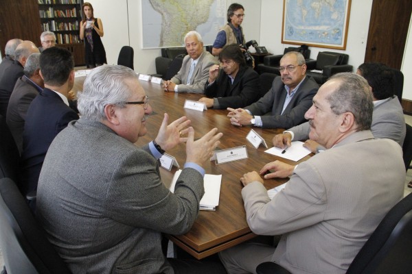 Antonio Neto participou de encontro com ministro da Ciência, Tecnologia e Inovação, e destacou a necessidade do uso do desenvolvimento tecnológico para capacitar os trabalhadores.